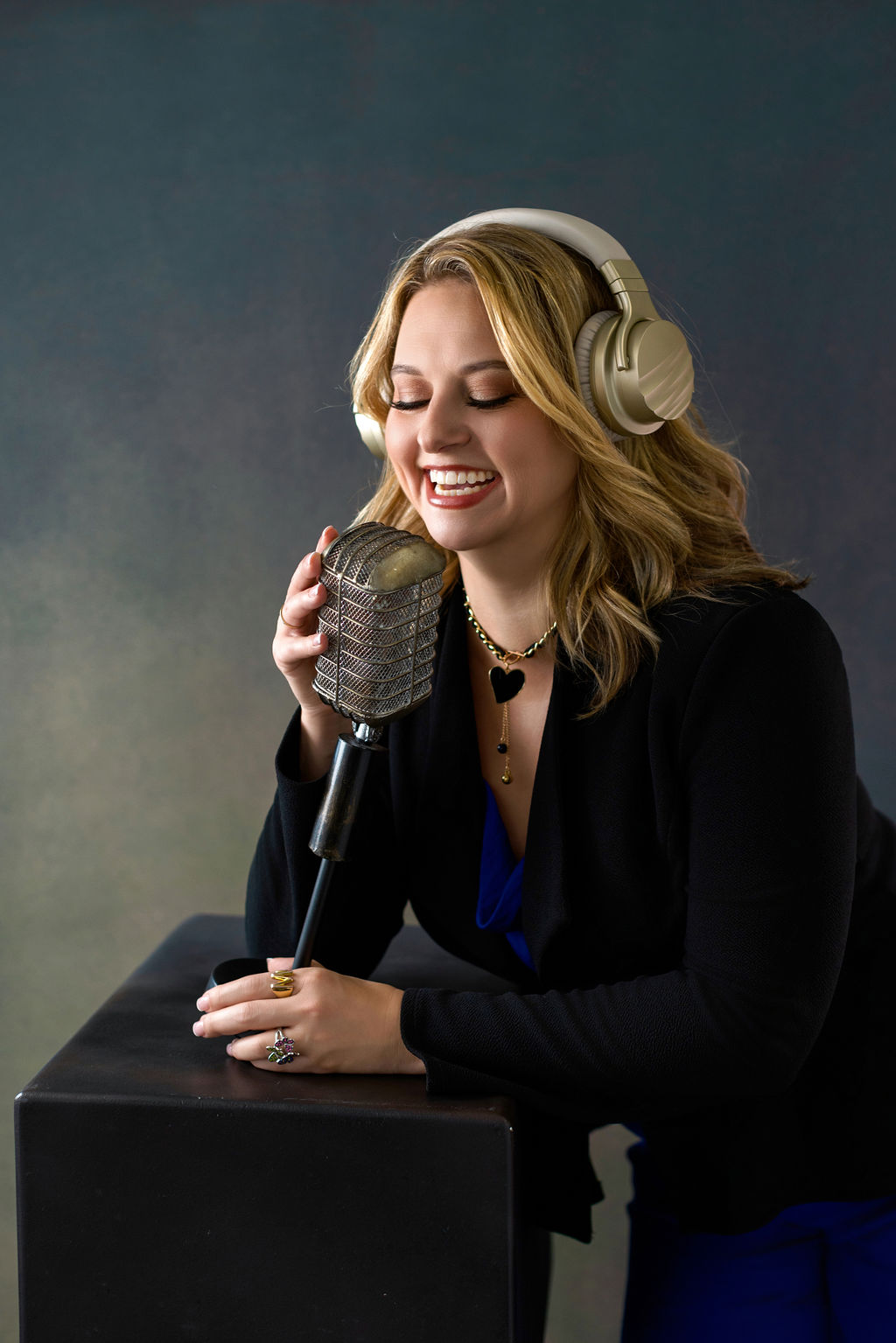 Michelle Wargo at the microphone